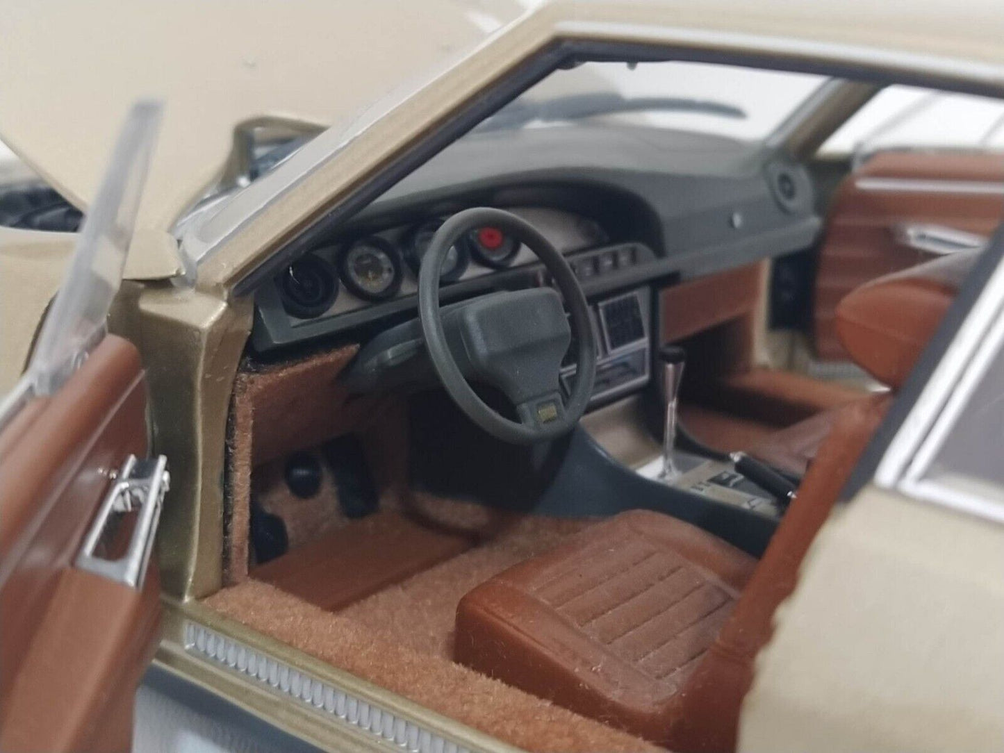 Citroen SM Norev 1/18 Gold Usato + Box GM Shop