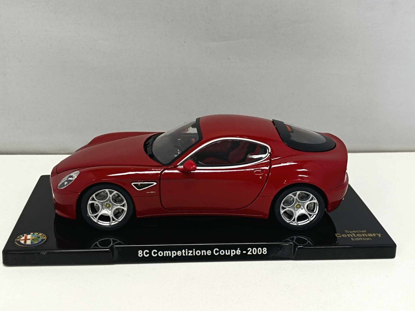Alfa Romeo 8c Competizione Coupé 2008 Edicola Centenario 1:24 Usato + Teca
