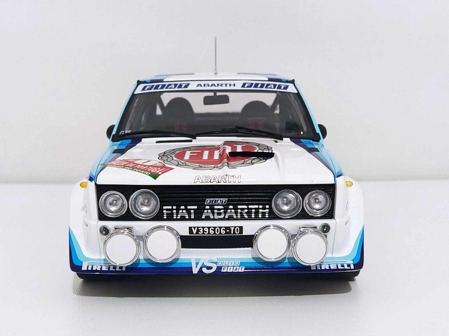 Fiat 131 Abarth "Works" Winner Rally Portugal 1981 #1 M. Alen - Kyosho 1:18 GMS