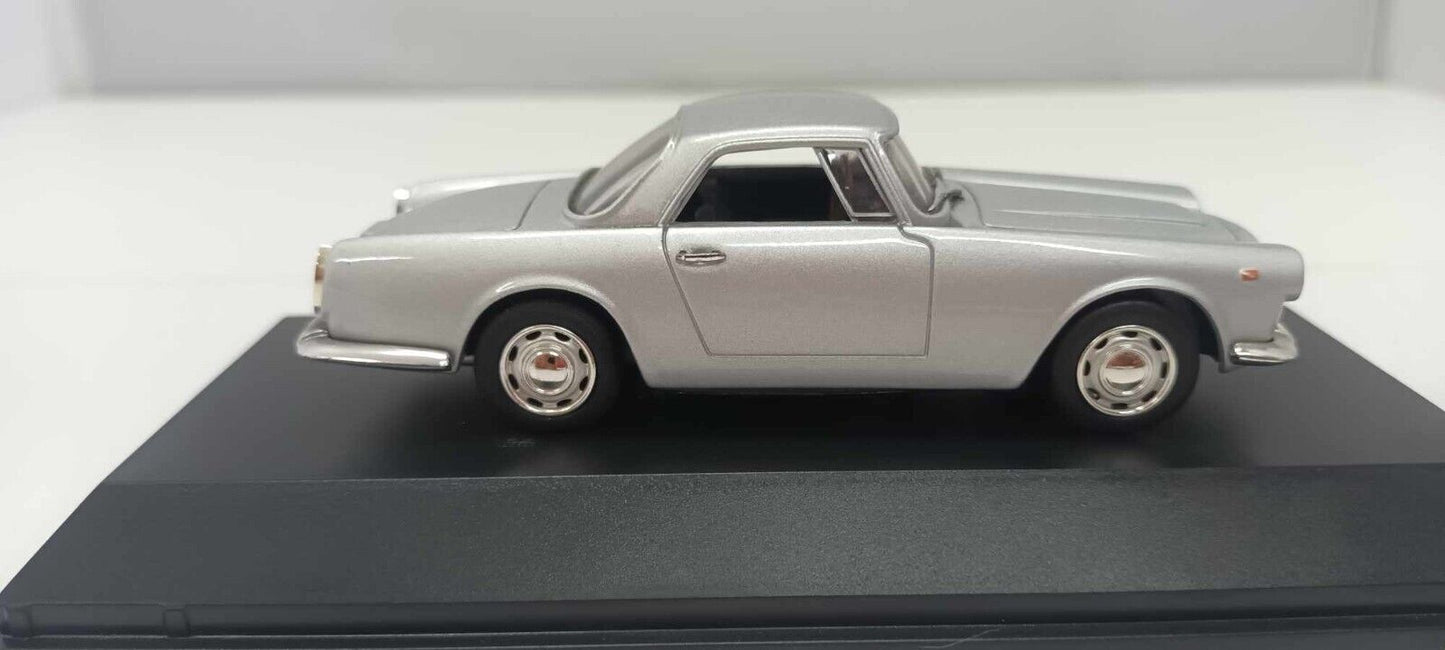 Lancia Flaminia GT Touring Silver Argento Norev 1:43 Usato + Teca