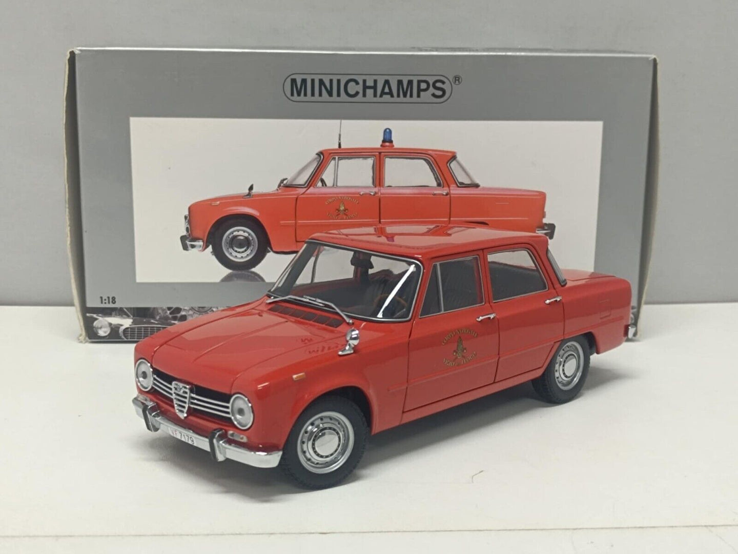 Alfa Romeo Giulia 1300 Vigili del fuoco 1970 Minichamps 1:18 Usato Limited 500