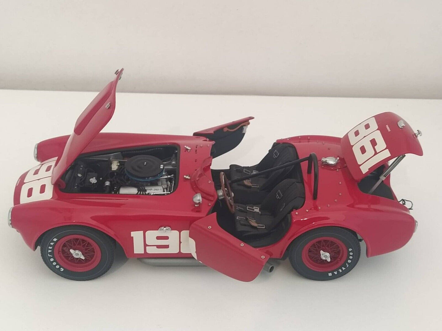 Shelby Cobra 260 #198 1963 - Exoto 1:18 - GM Shop 
