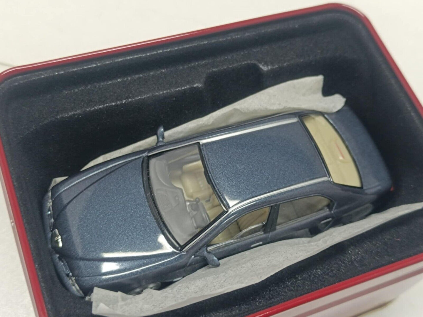 Alfa Romeo 166 - 1998 Grigio Grey Met Solido 1:43 Usato + Steel Box
