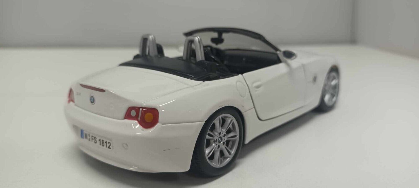 BMW Z4 Spider 2003 White Bianco Burago 1:24 Usato 1/24