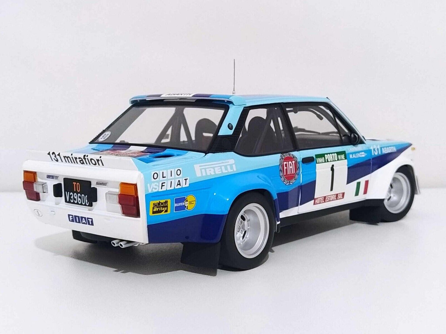 Fiat 131 Abarth "Works" Winner Rally Portugal 1981 #1 M. Alen - Kyosho 1:18 GMS