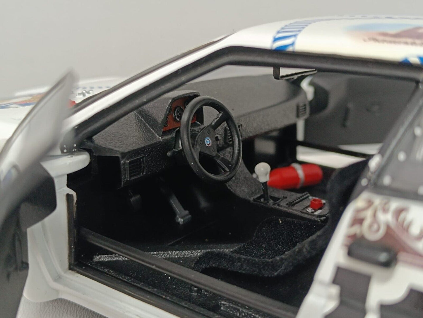 BMW M1 V. Bayern / Oberndorfer / Danner #71 Le Mans 1981 Minichamps 1:18 Usato
