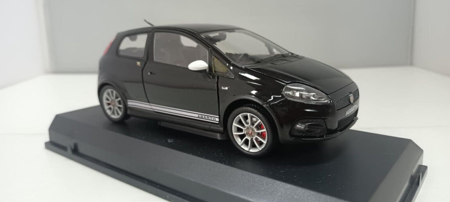 Fiat Abarth Grande Punto Nero Black Motorama 1:24 Usato + Box 1/24 Very Rare 
