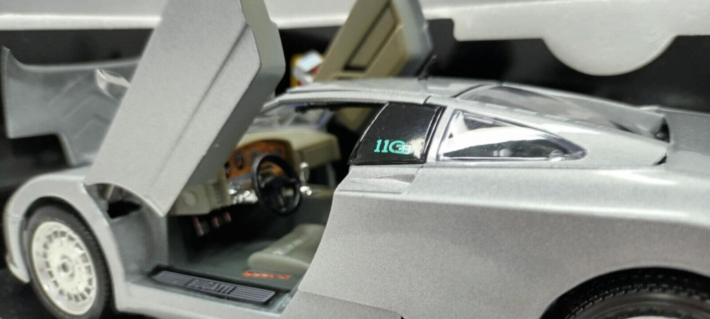 Bugatti EB 110 - 1991 SIlver Burago Bburago 1:18 Made in Italy 1/18
