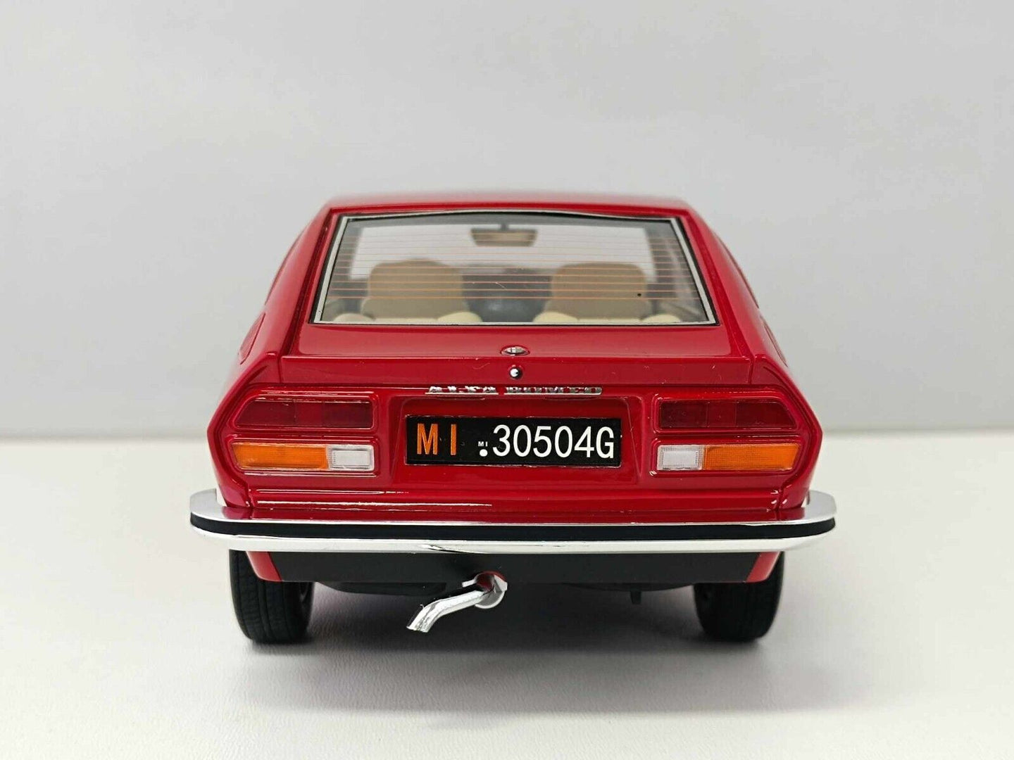 Alfa Romeo Alfetta GT 1.6 1976 Laudoracing 1/18 Rossa Usato Edizione Limitata
