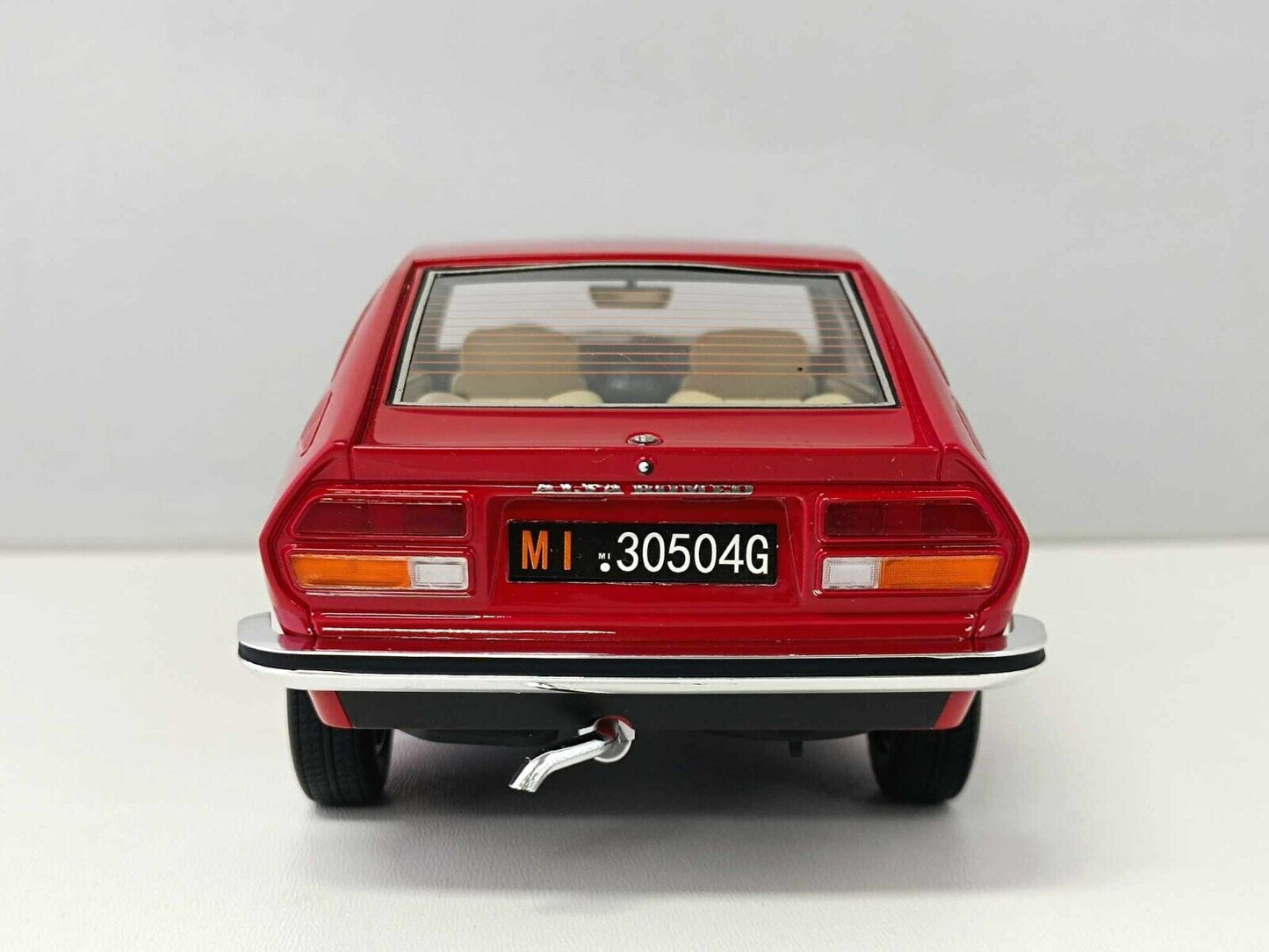 Alfa Romeo Alfetta GT 1.6 1976 Laudoracing 1/18 Rossa Usato Edizione Limitata
