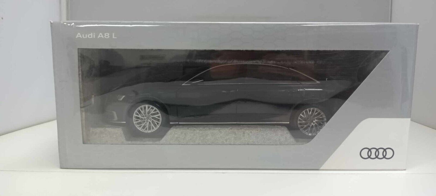 Audi A8 L Mythosschwartz Myth Black Norev 1:18 Audi Collection Usato + Box