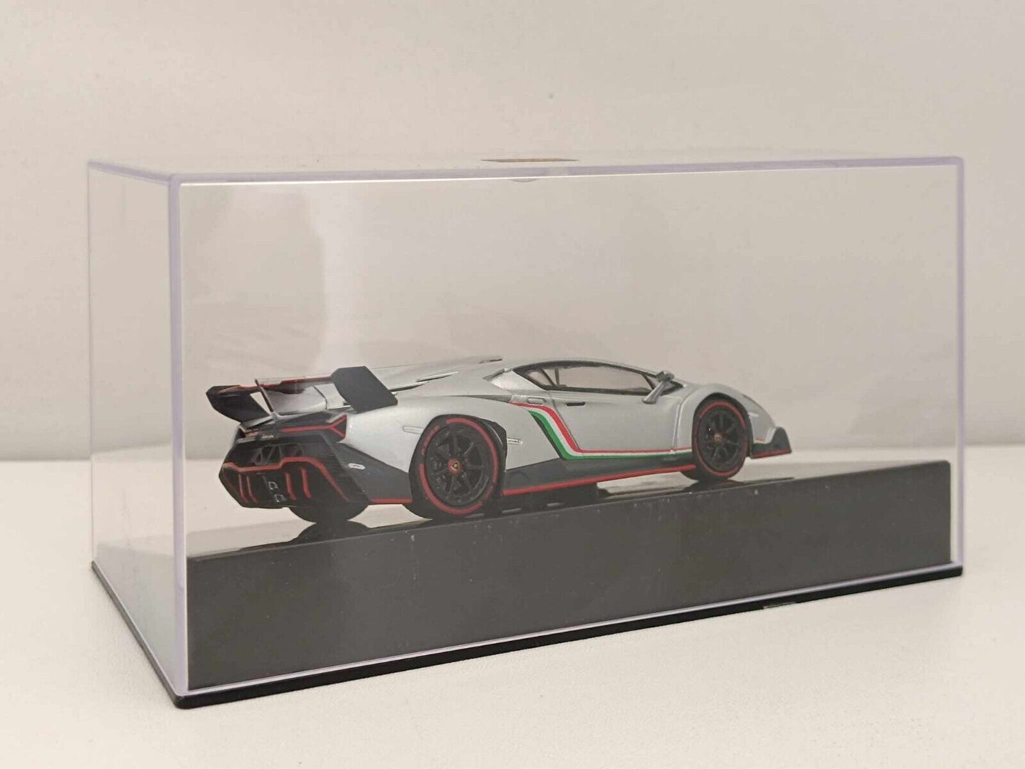 Lamborghini Veneno (2013) - Ixo Models 1:43 GM Shop