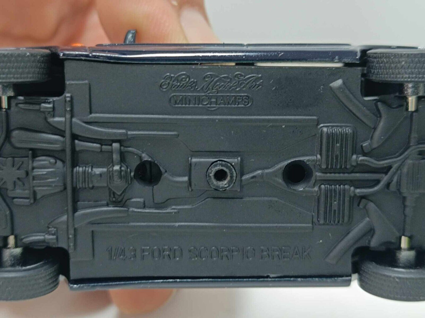 Ford Scorpio Break 1995 Blue Navy - Minichamps 1:43 + Teca