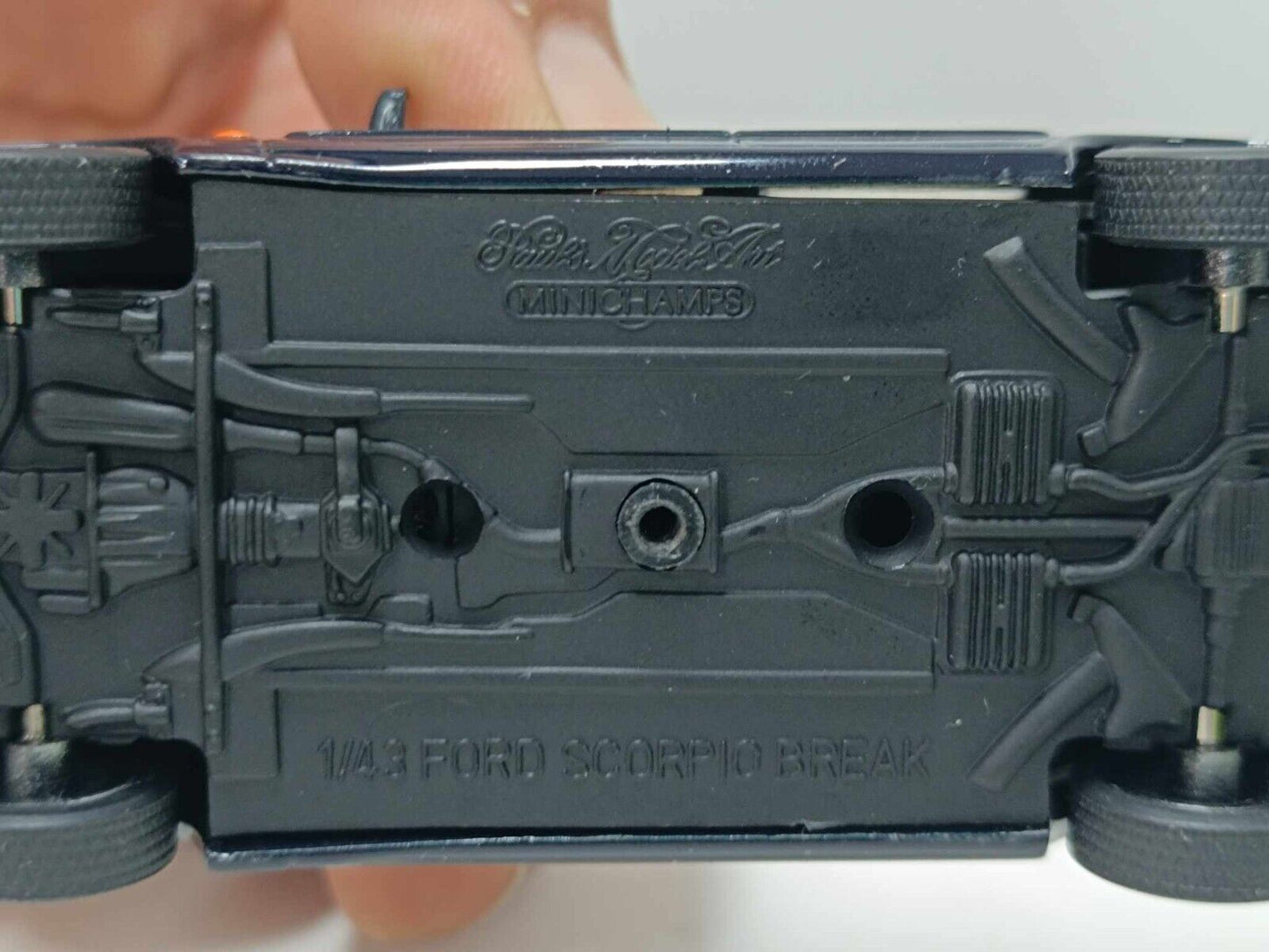 Ford Scorpio Break 1995 Blue Navy - Minichamps 1:43 + Teca