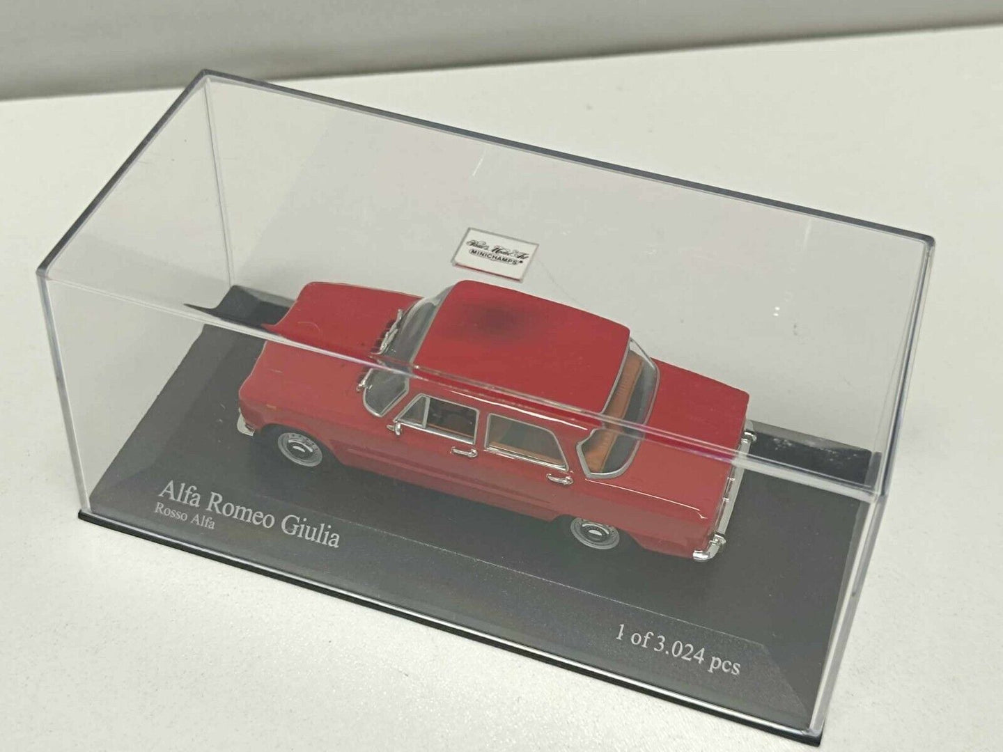 Alfa Romeo Giulia 1970 Rosso Red Minichamps 1:43 Nuovo Limited Edition 3024 Pz