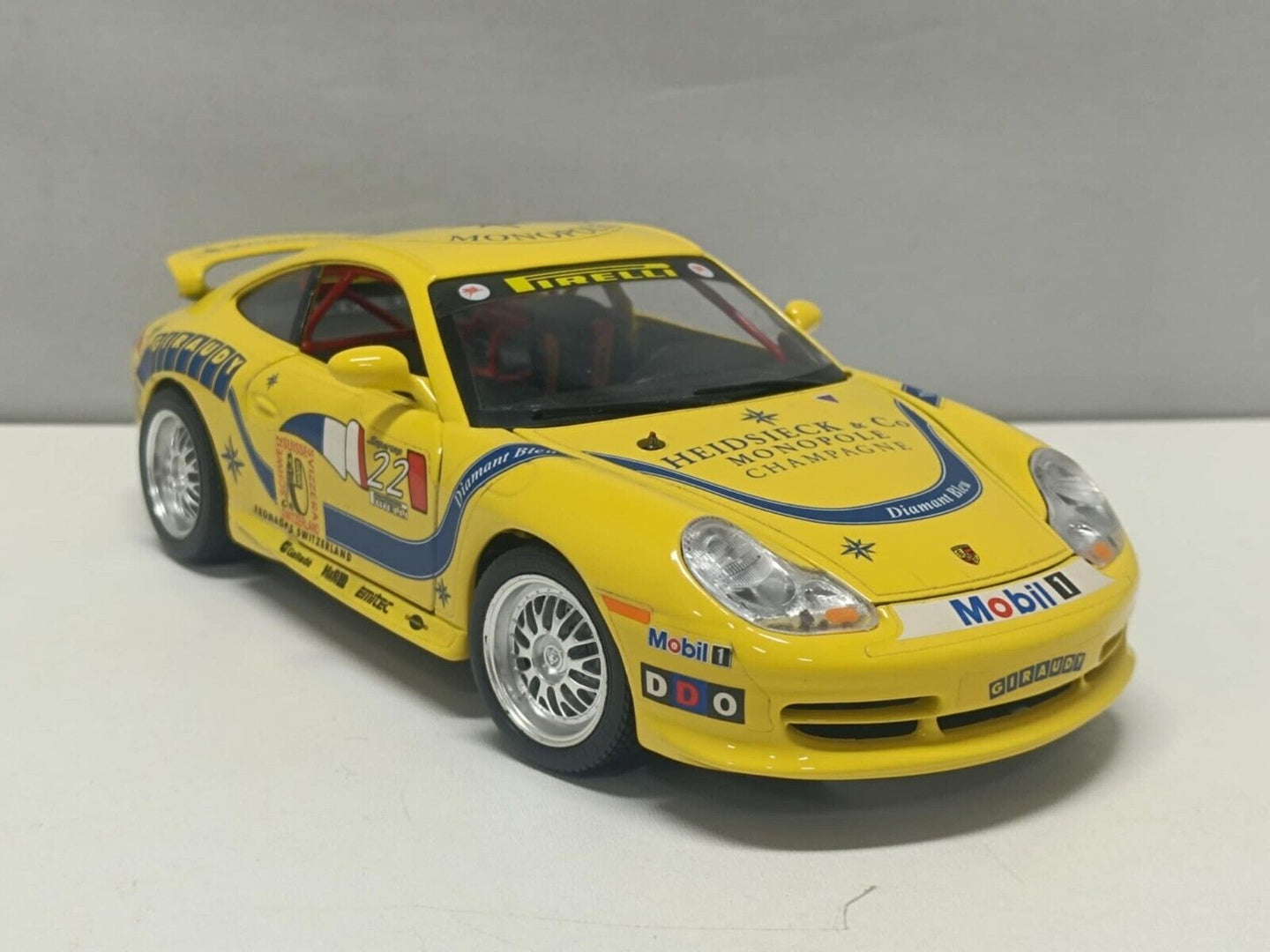Porsche 911 GT3 CUP #22 - Burago 1:18 Usato + Box Made in Italy 1/18