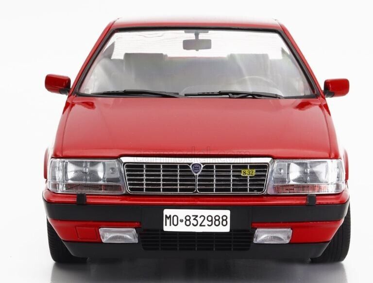 Lancia Thema 8.32 Ferrari 1988 Rosso Ferrari Red Mitica 1:18 Nuovo 1/18
