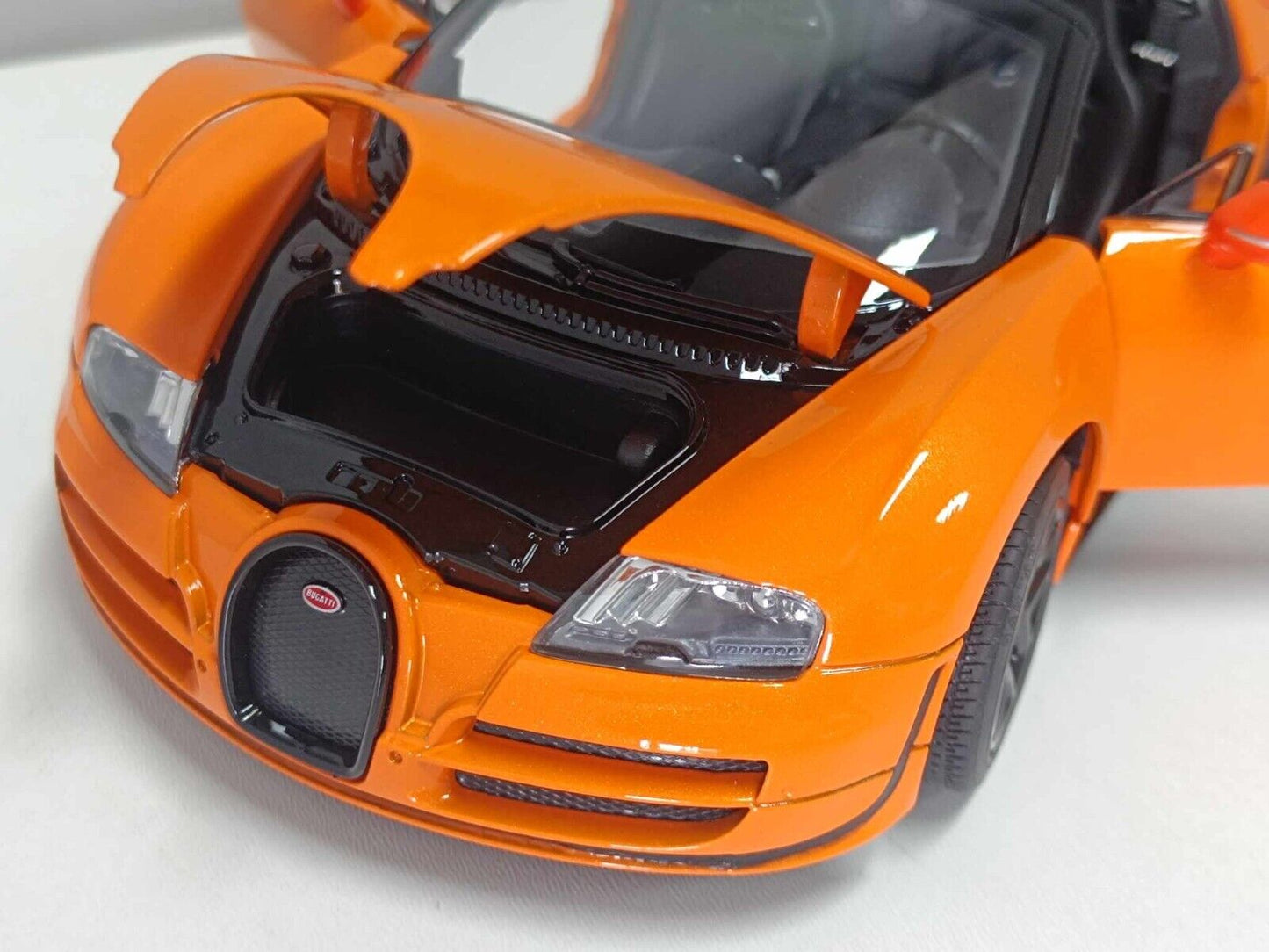 Bugatti Veyron 16.4 Grand Sport Vitesse Arancione Orange Rastar 1:18 Nuovo 1/18