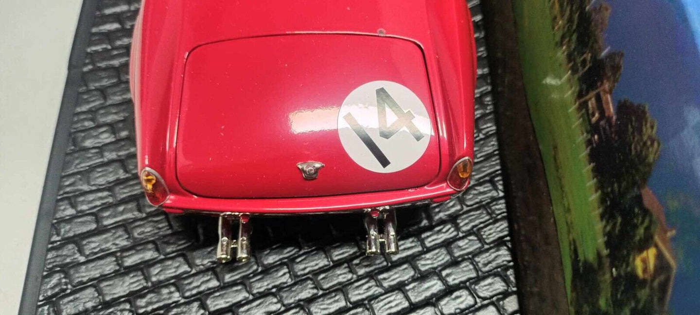 Ferrari 250 GT LWB California Spyder 12h di Sebring 1960 Hot Wheels 1:18 Usato