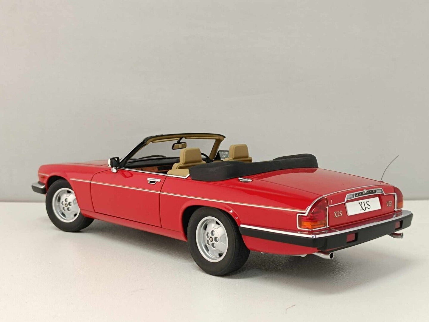 Jaguar XJS  Cabriolet 1991 Autoart 1/18 Rosso Rara Very Rare Usato GM Shop
