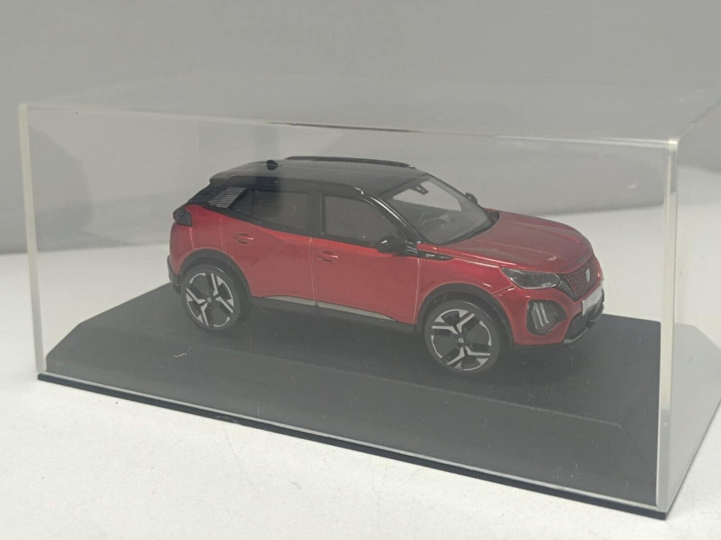 Peugeot 2008 GT 2024 Elixir Red Rosso Metallizzato Norev 1:43 Nuovo 1/43