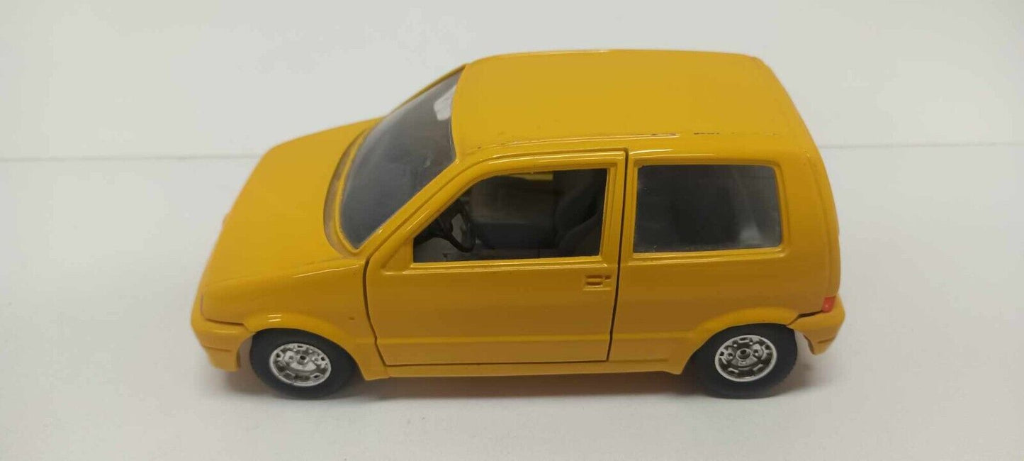 Fiat 500 - 1993 Giallo Yellow Burago Bburago Made in Italy 1:24 Usato 1/24