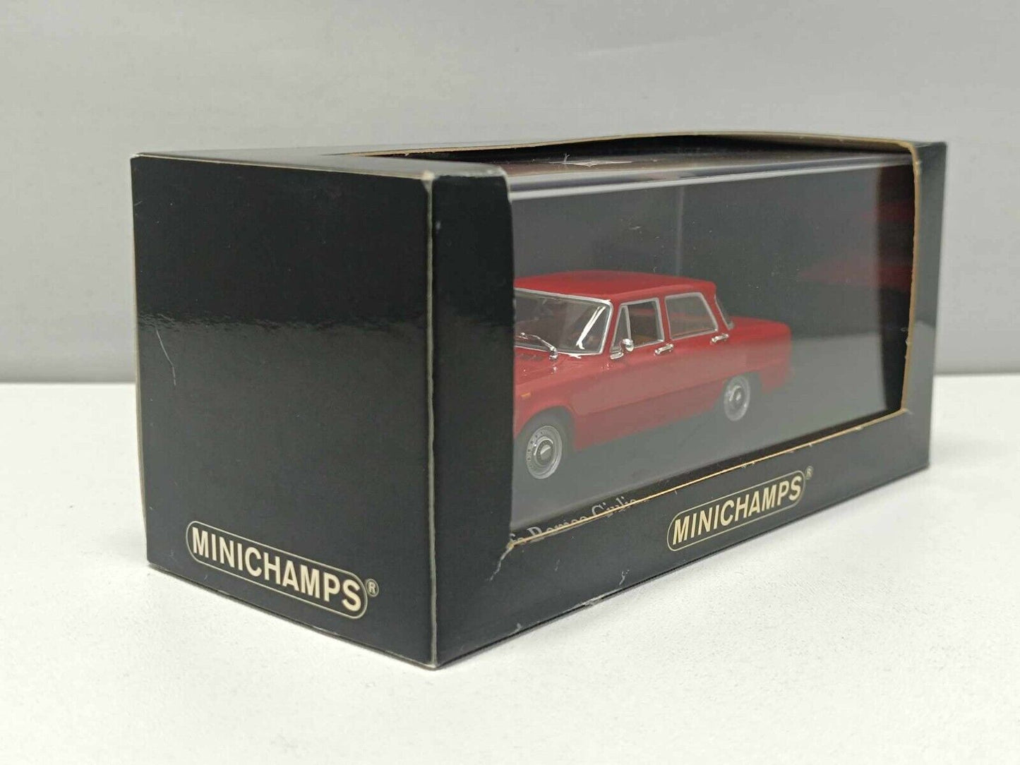 Alfa Romeo Giulia 1970 Rosso Red Minichamps 1:43 Nuovo Limited Edition 3024 Pz