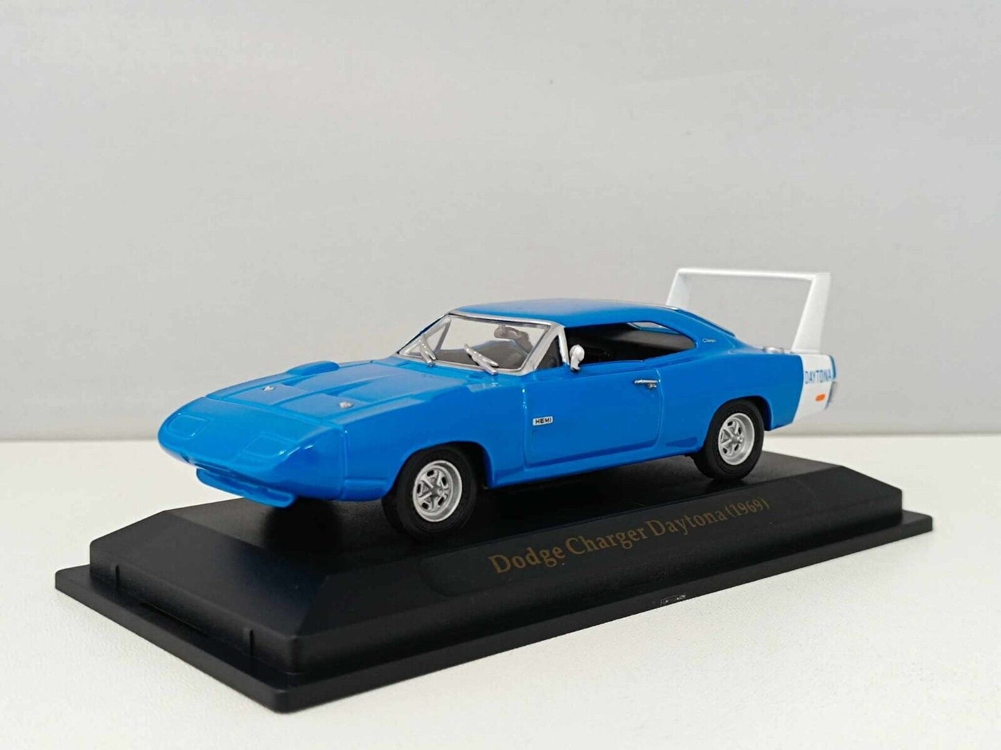 Dodge Charger Daytona 1969 Edicola 1/43 Muscle Car Azzurra Supporto + Teca Usato