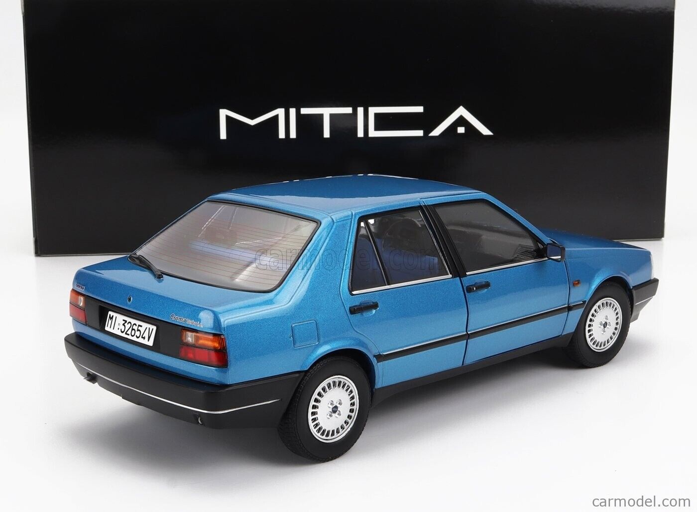 Fiat Croma 2.0 Turbo IE 1985 Blue Dry Azzurro Metallizzato Mitica 1:18 Nuovo