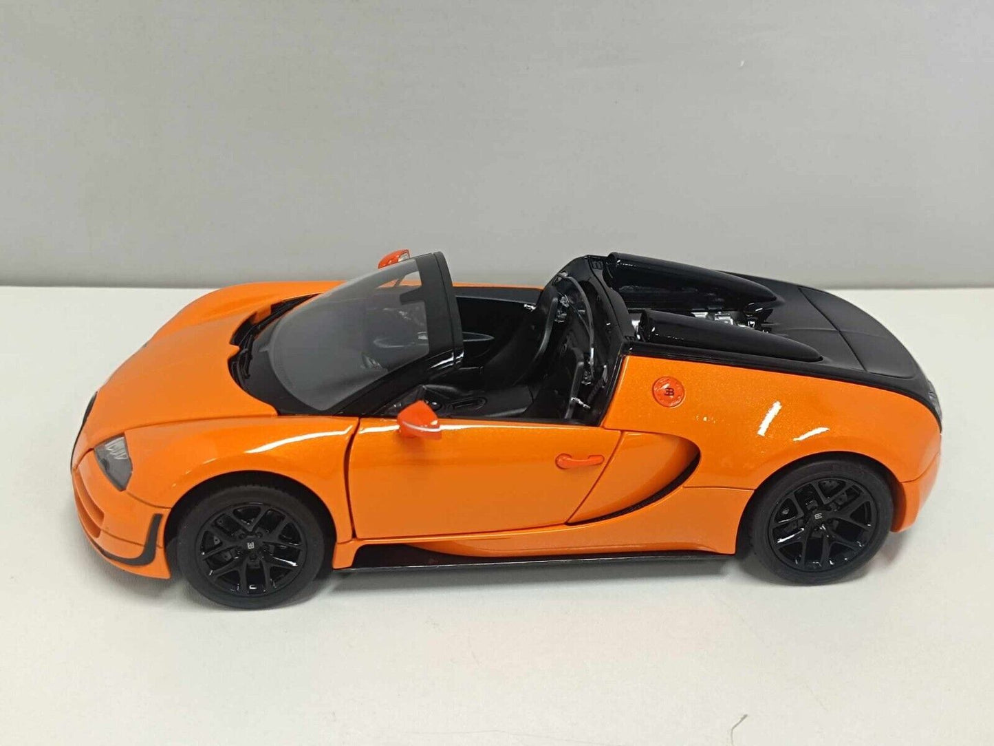 Bugatti Veyron 16.4 Grand Sport Vitesse Arancione Orange Rastar 1:18 Nuovo 1/18