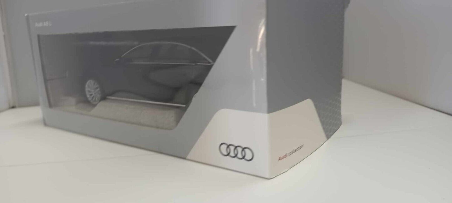 Audi A8 L Mythosschwartz Myth Black Norev 1:18 Audi Collection Usato + Box