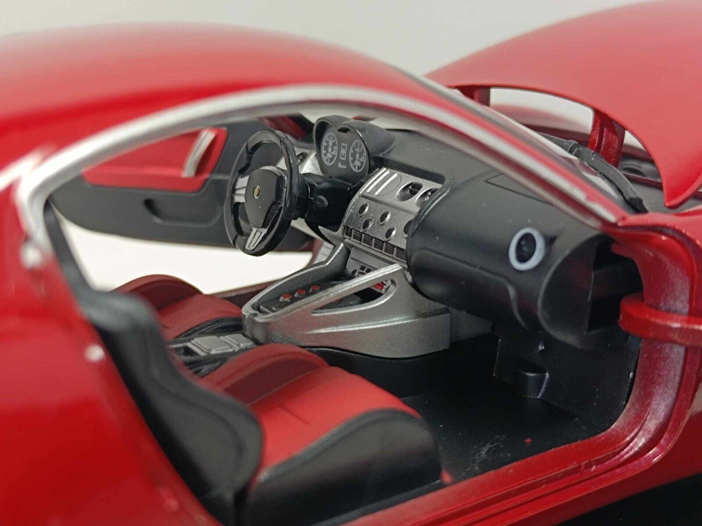 Alfa Romeo 8c Competizione Coupé 2008 Edicola Centenario 1:24 Usato + Teca