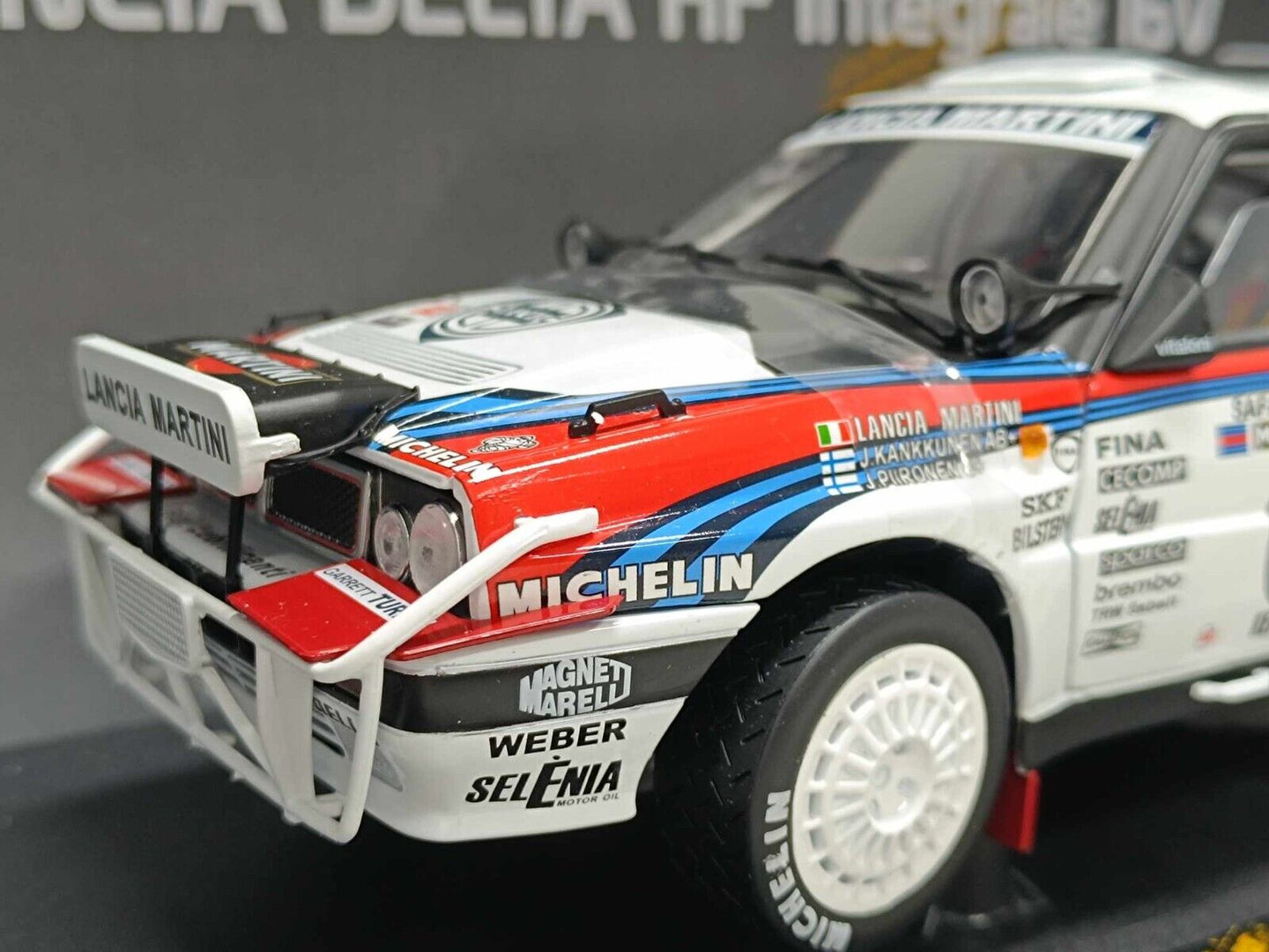 Lancia Delta HF Integrale 16v Winner 1991 Safari Kenya Kankkunen Sun Star 1:18