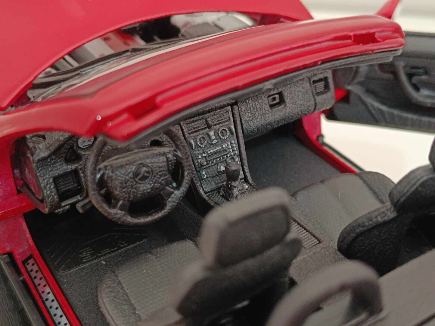 Mercedes-Benz SLK 230 - Maisto 1:18 GM Shop