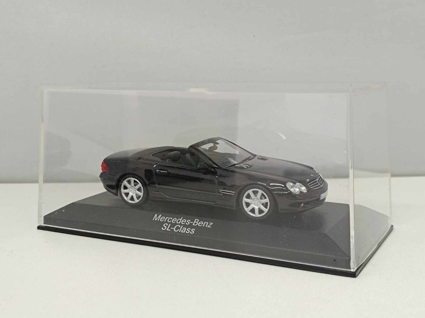 Mercedes-Benz SL-Klasse 2001 Minichamps 1/43 Black Met Usato Dealers Edition