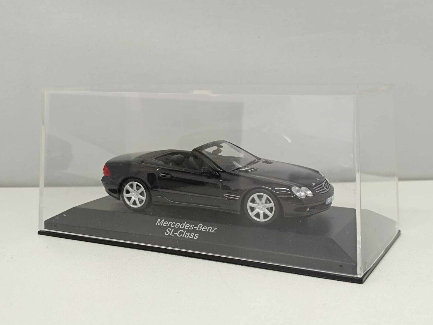 Mercedes-Benz SL-Klasse 2001 Minichamps 1/43 Black Met Usato Dealers Edition