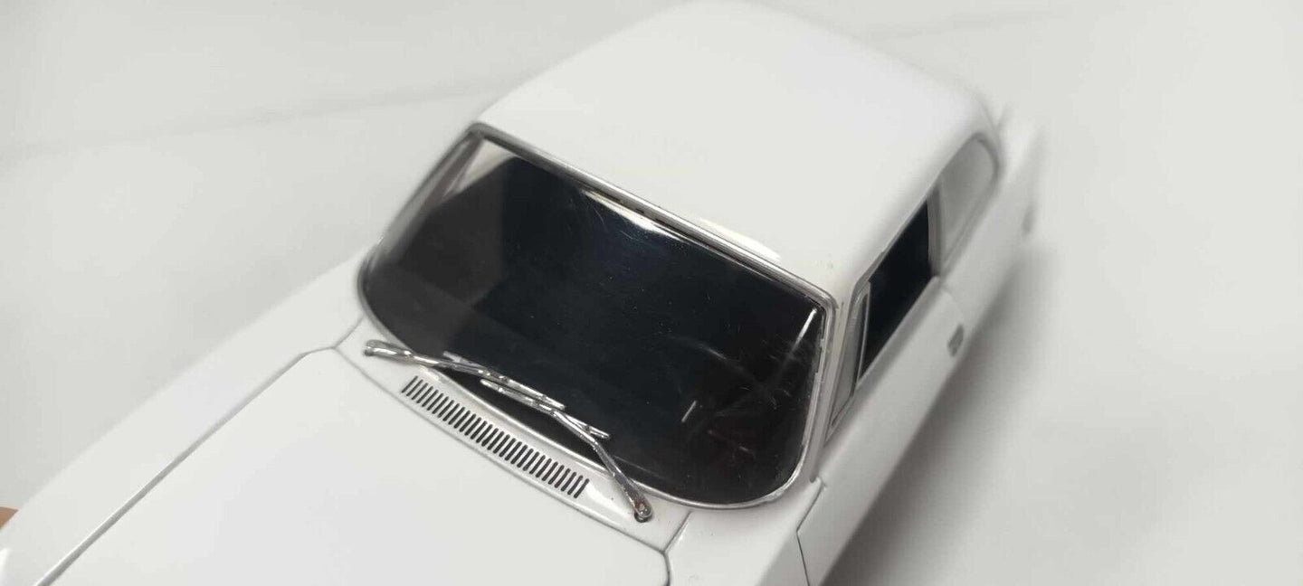 Alfa Romeo Giulia GT 1300 Junior 1965 Bianco White Edicola By Metro 1:24 Usato