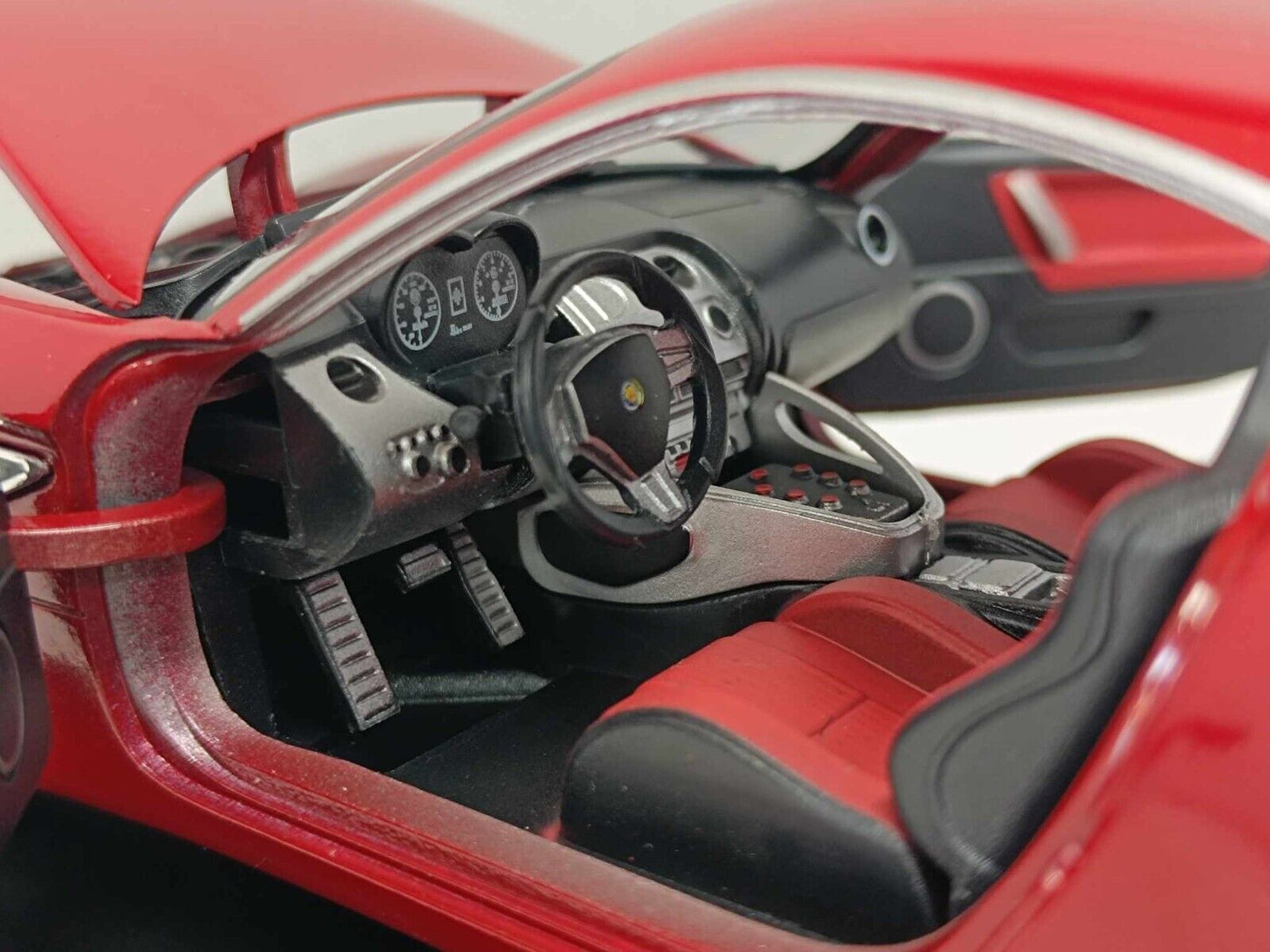 Alfa Romeo 8c Competizione Coupé 2008 Edicola Centenario 1:24 Usato + Teca