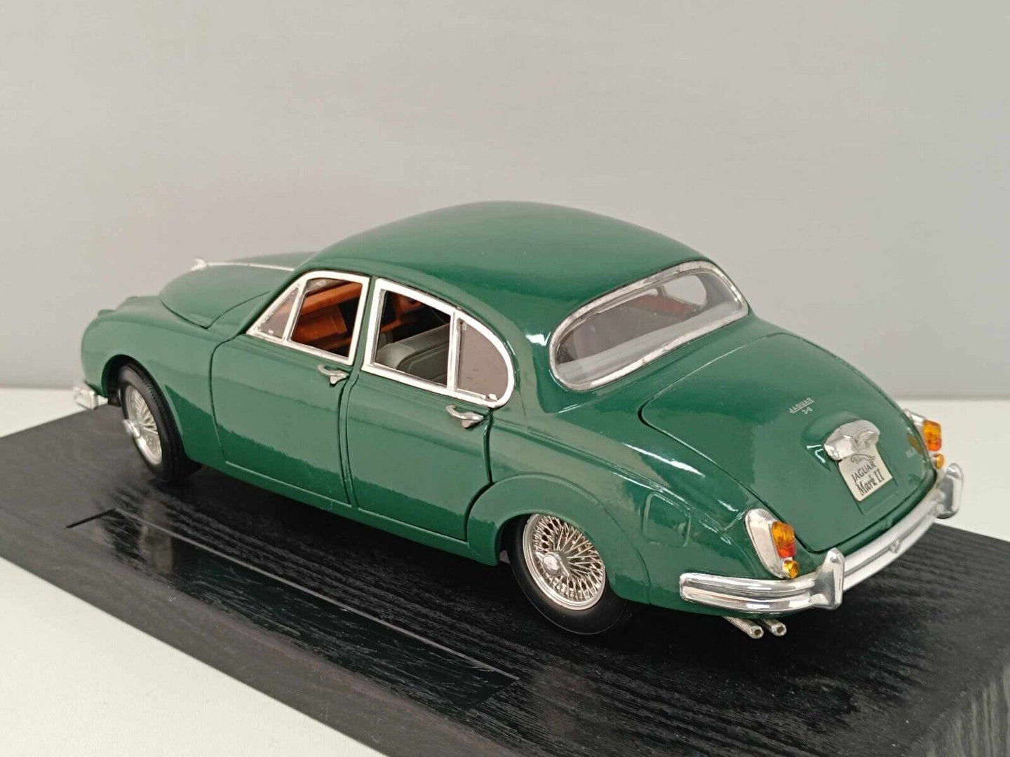 Jaguar Mark 2 1959 Verde Maisto 1/18 Green Usato + Box GM Shop