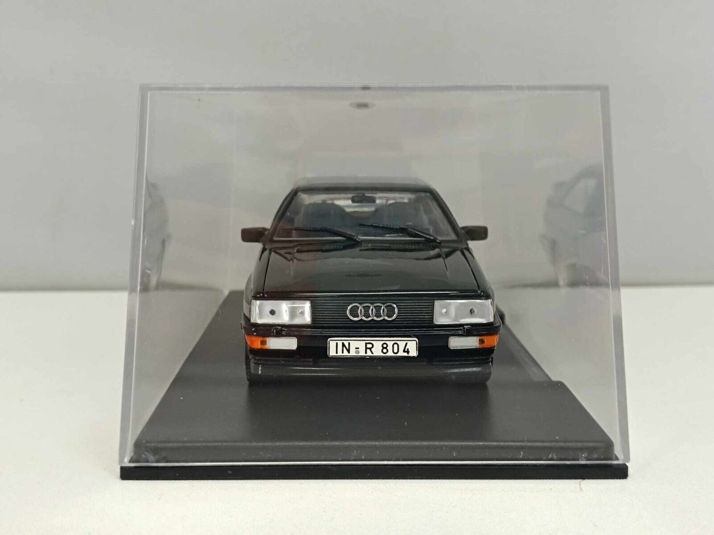 Audi Quattro 2.li Turbo 4 Nero Black 1986 Edicola Leo Models 1:24 Usato + Teca