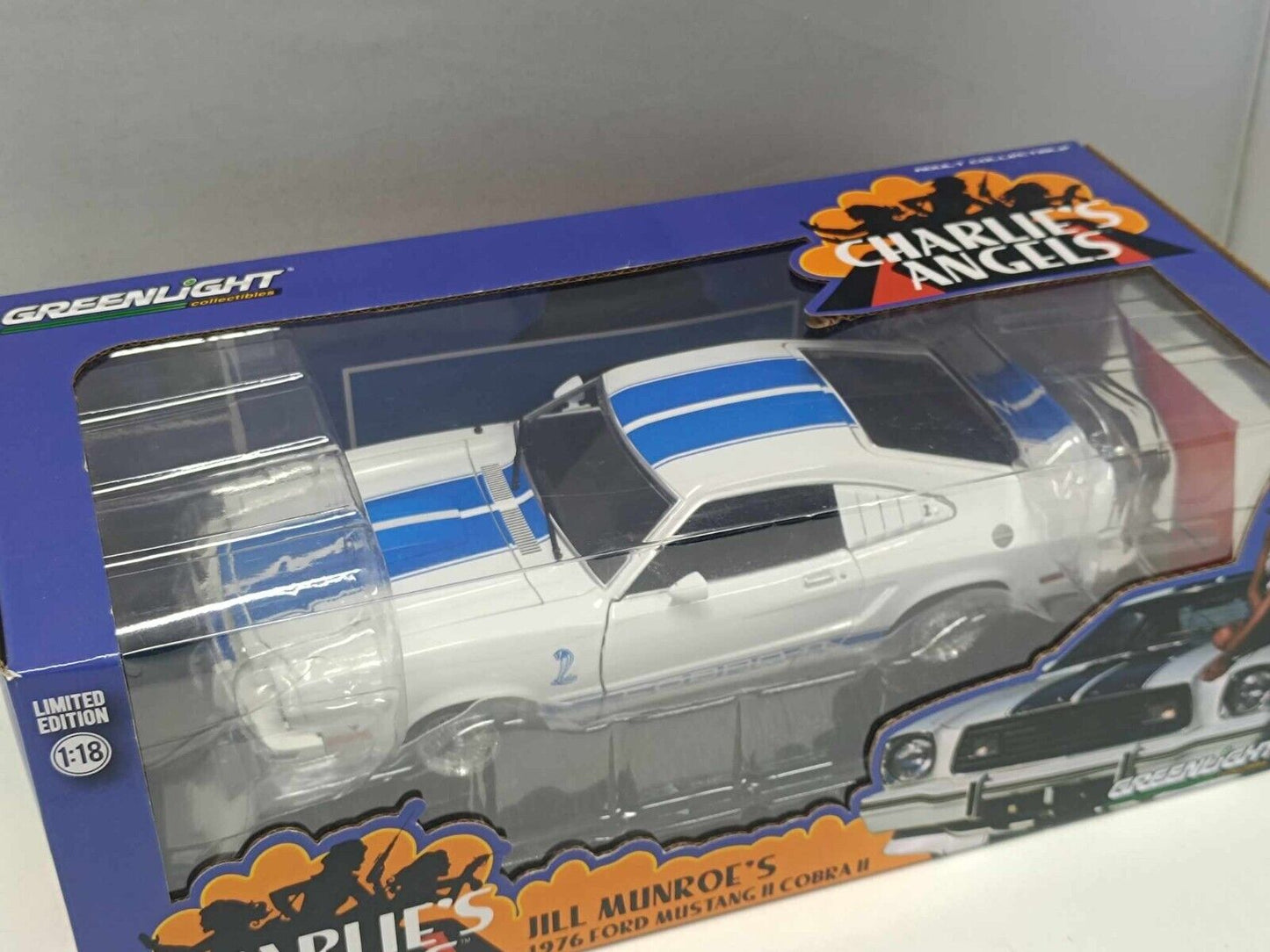 Ford Mustang II Cobra II 1976 Jill Munroe's - Charlie's Angels - Greenlight 1:18