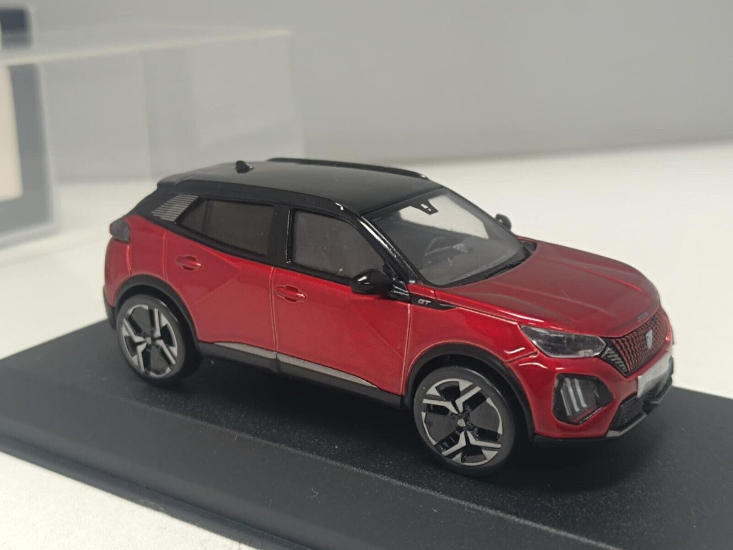 Peugeot 2008 GT 2024 Elixir Red Rosso Metallizzato Norev 1:43 Nuovo 1/43