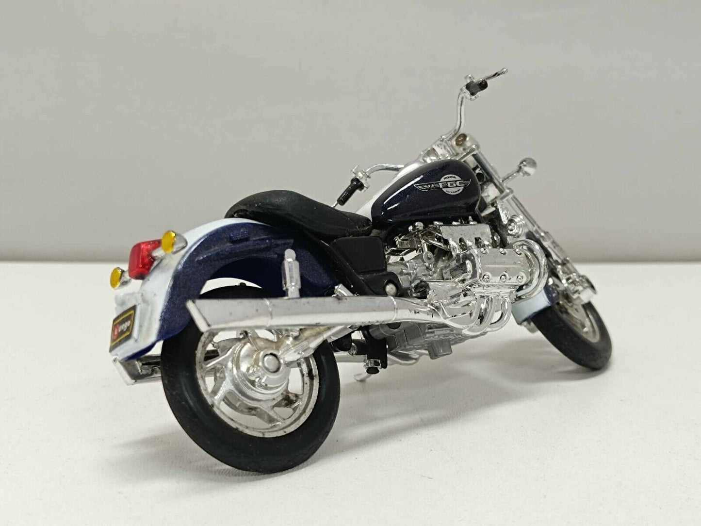 Honda F6C Moto Diecast - Burago 1:18  Usato no box