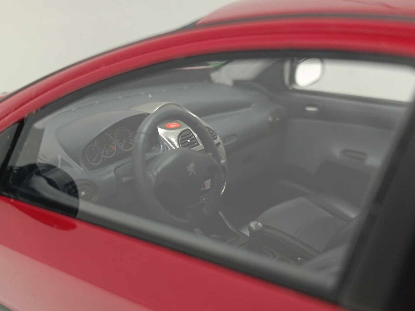 Peugeot 206 S16 Red 2003 - Ottomobile 1:18 Nuovo Limited Edition