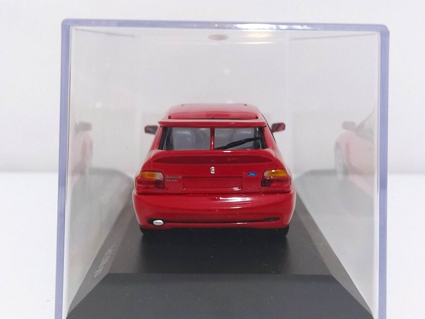 Ford Escort Cosworth - Minichamps 1:43 GM Shop