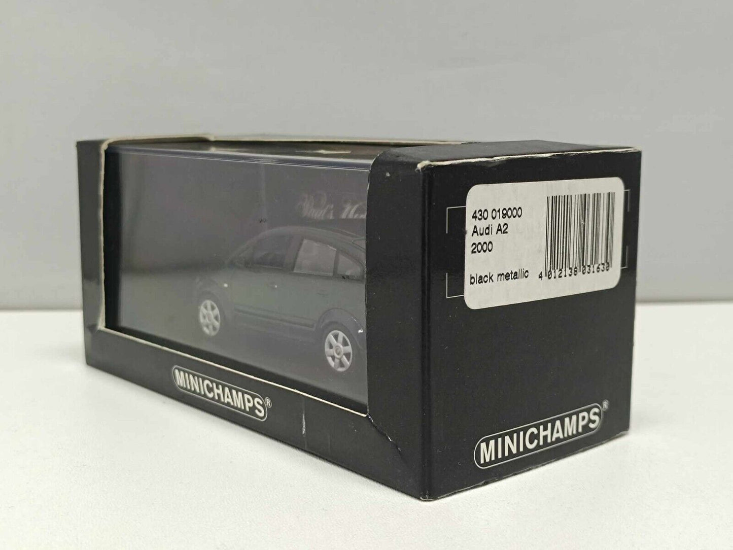 Audi A2 2000 Black Metallic Minichamps 1:43 Nero Metallizzato Usato + Teca
