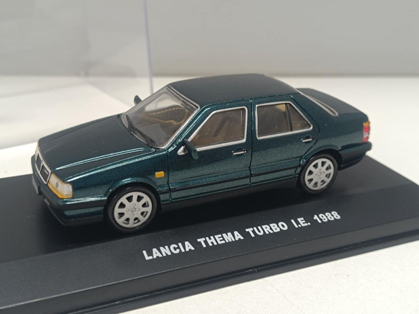 Lancia Thema Turbo i.e. 1988 Verde Met Edison Serie Oro 1:43  Usato + Box