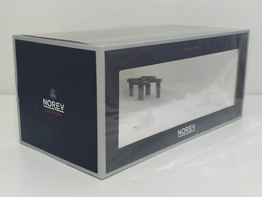 Box Volkswagen Golf GTI 2021 - Norev 1:18 (Only Box)