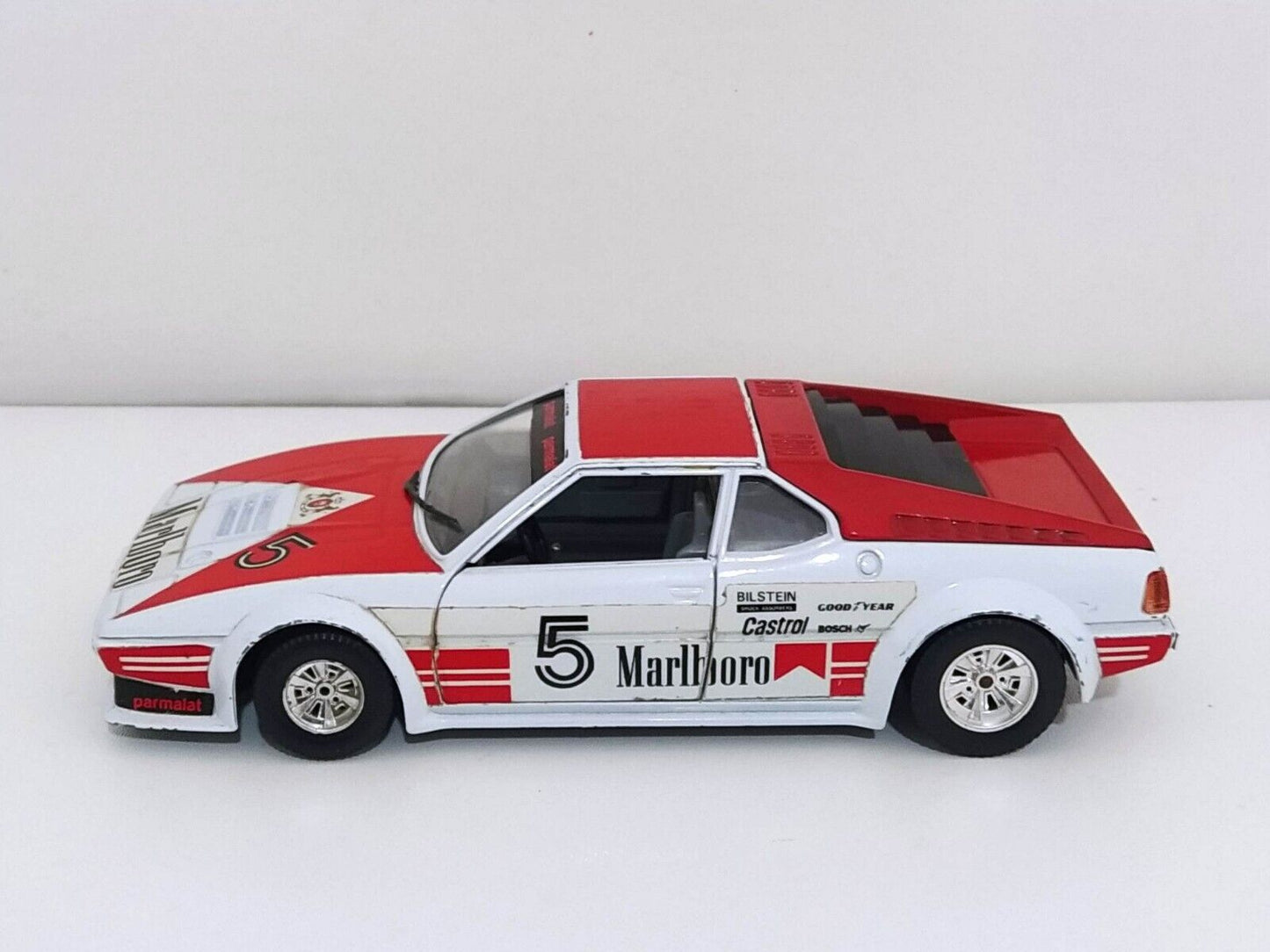 BMW M1 Marlboro - Burago 1:24 GM Shop