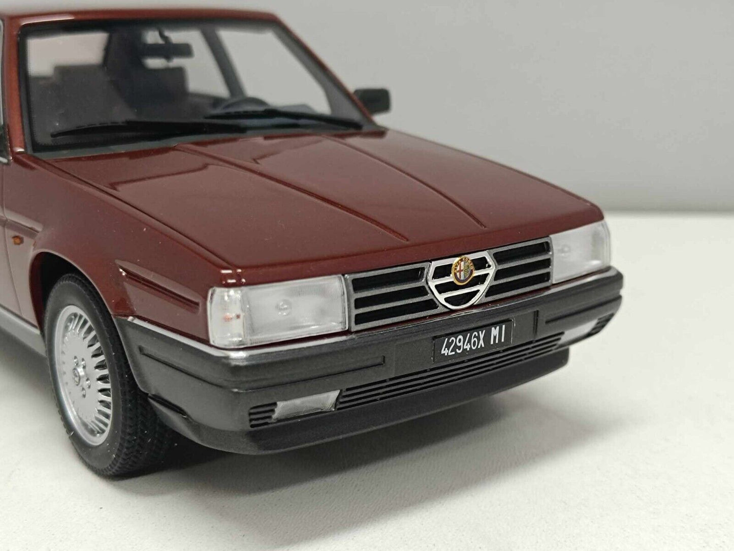 Alfa 90 2.5i Quadrifoglio Oro 1985 Opale Metallizzato Laudoracing 1:18 Usato